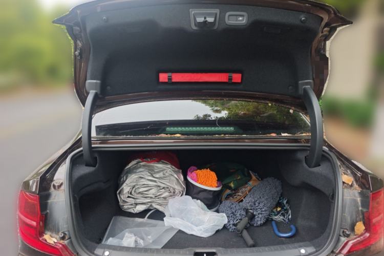 Used Volvo S90 2017 T4 Zhiyuan Edition Trunk