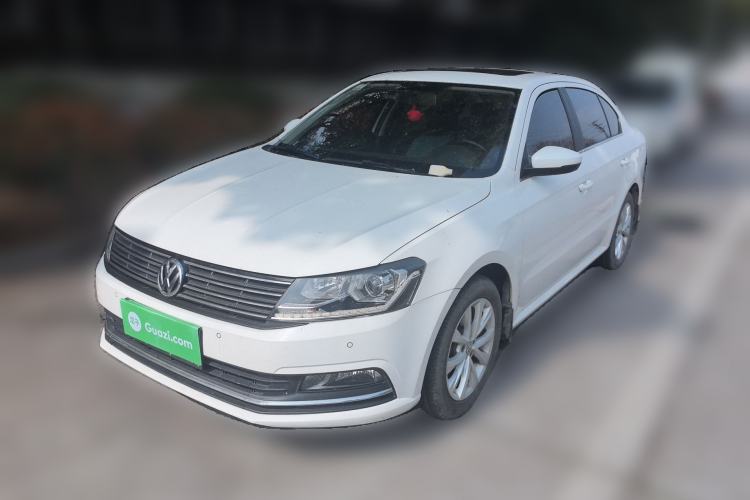 Used Volkswagen Lavida 2015 1.6L Manual Comfort Edition