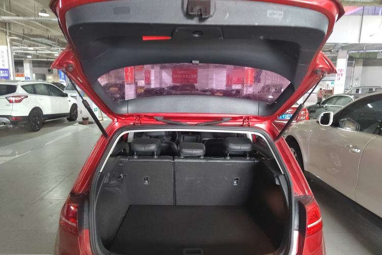 Used Volkswagen Golf 2016 230TSI Automatic Comfort Version Trunk