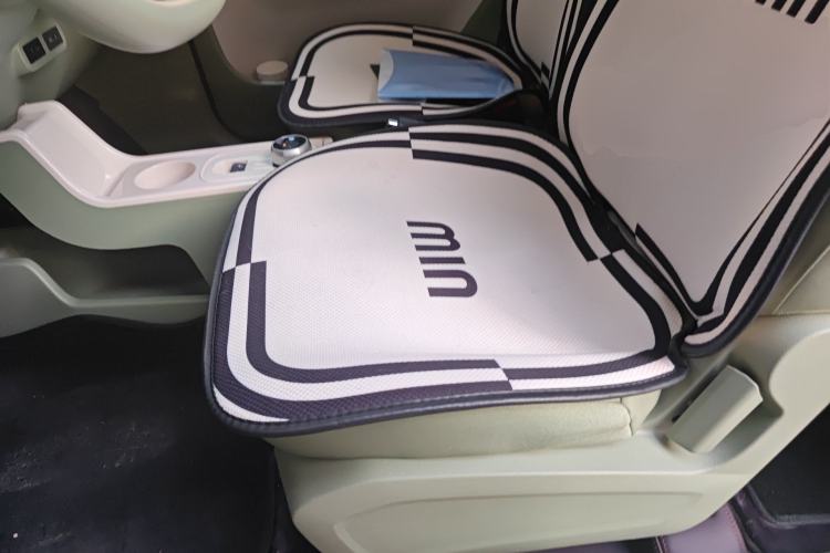 Used Geely Galaxy Panda 2025 210km Panda Rider Left Front Seat