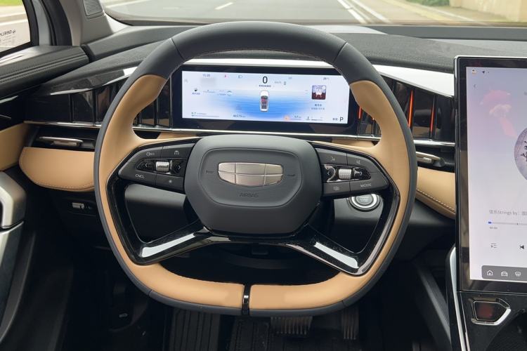 Used Geely Auto FX11 2023 1.5TD DCT Prestige Edition
