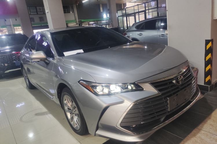 Used Toyota Avalon 2019 2.0L Luxury Edition China VI Standard Exterior 1