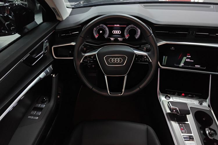 Used Audi A6 2023 allroad quattro 55 TFSI Explorer Edition
