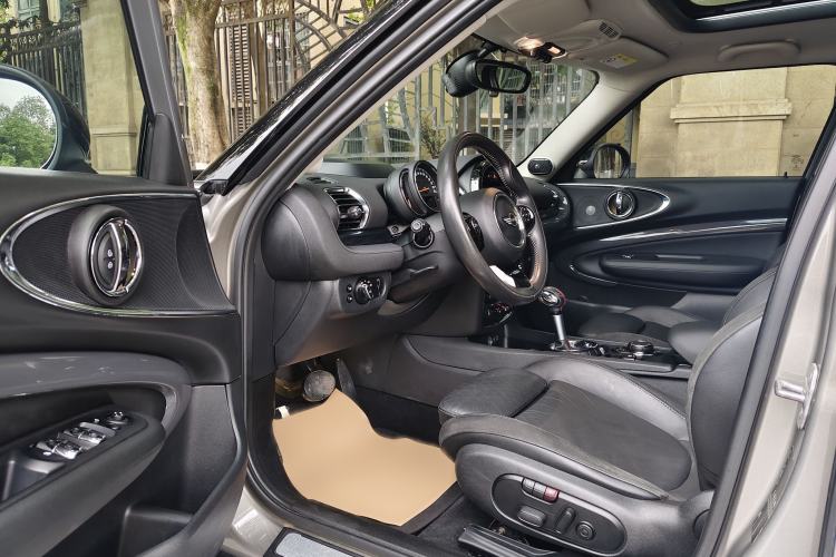 Used MINI Clubman 2016 Revised Version 2.0T COOPER S Geek Edition Interior 3