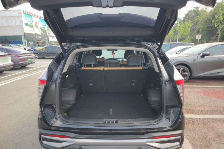 Used Geely Auto FX11 2023 1.5TD DCT Prestige Edition Trunk