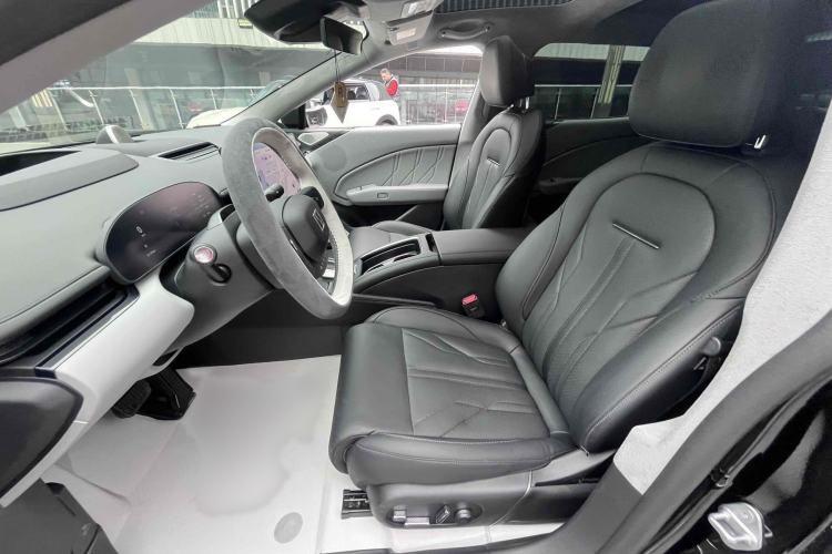 Used Zeekr 007 2025 Long-Range Rear-Wheel-Drive Intelligent Driving Version 100 kWh Interior 4