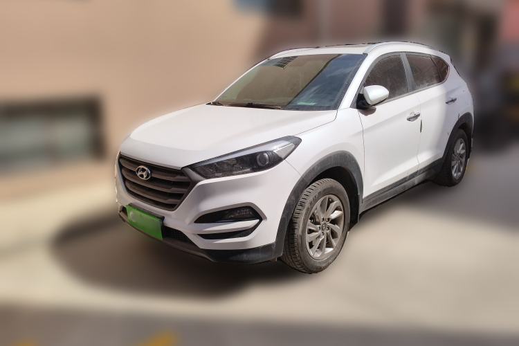 Used Hyundai Tucson 2015 2.0L Automatic Two-Wheel Drive Smart Version