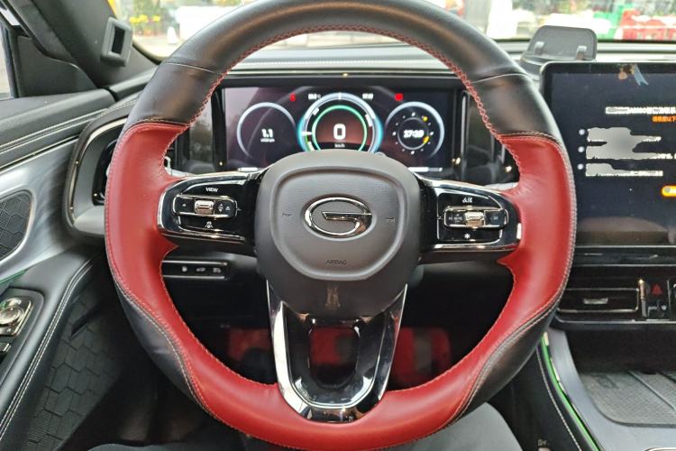 Used GAC Trumpchi GS8 2022 Dual-Engine Series 2.0TM Two-Wheel Drive Prestige Edition (7 Seats)
