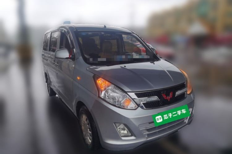 Used Wuling Rongguang V 2015 1.2L Standard Version

