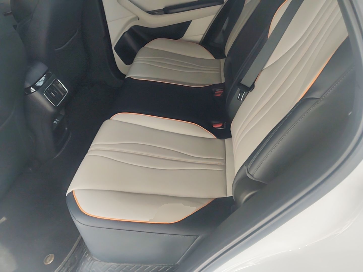 BYD Song PLUS New Energy 2024 Honor Edition EV 520km Luxury Model — снимка 20