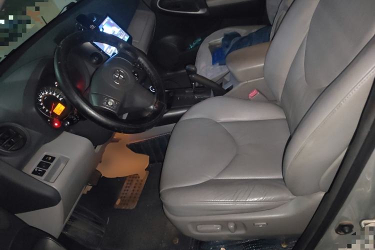 Used Toyota RAV4 2009 2.4L Automatic Luxury Edition