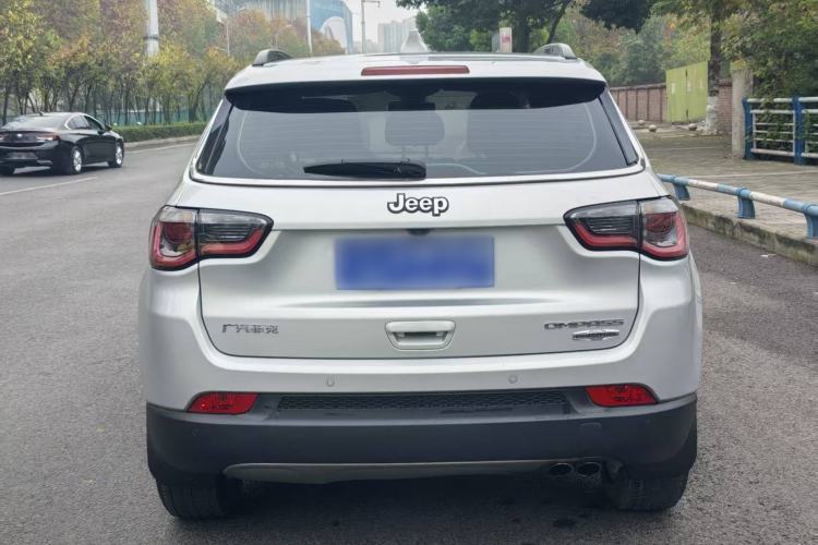 Used Jeep Compass 2017 200T Automatic Family Edition
