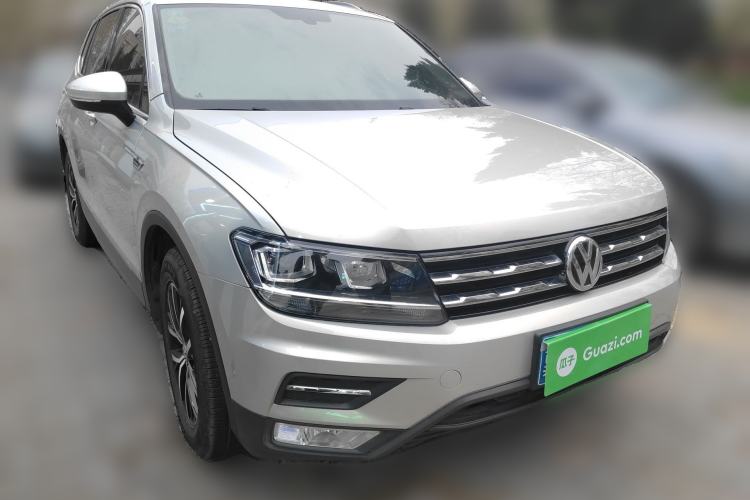 Used Volkswagen Tiguan L 2017 330TSI Automatic Two-Wheel Drive Luxury Edition
