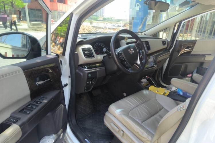 Used Honda Odyssey 2015 Updated Version 2.4L Smart Edition