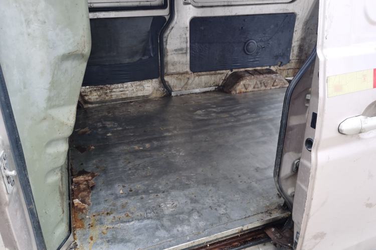 Used Jinbei Hiace X30 2019 1.5L Van Comfort Model China VI SWC15M Left Rear Seat