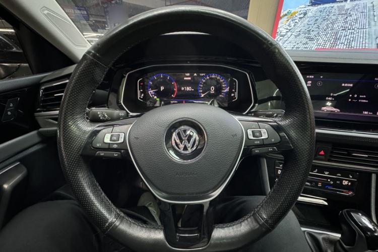 Used Volkswagen Sagitar 2021 280TSI DSG Luxury Smart Connectivity Edition Interior 2