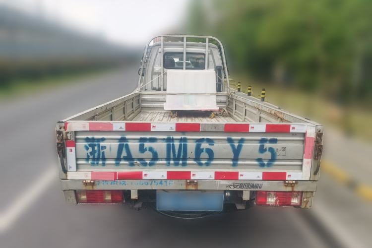 Used CHANGAN KUAYUE Xinbao MINI 2016 1.2L Double-Cab with 2550 Rear Dual Wheels DK12-10 Rear