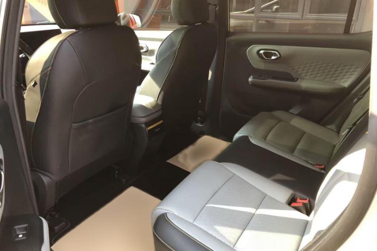 Used AION Y 2022 70 Intelligent Edition Lithium Iron Phosphate Interior 3