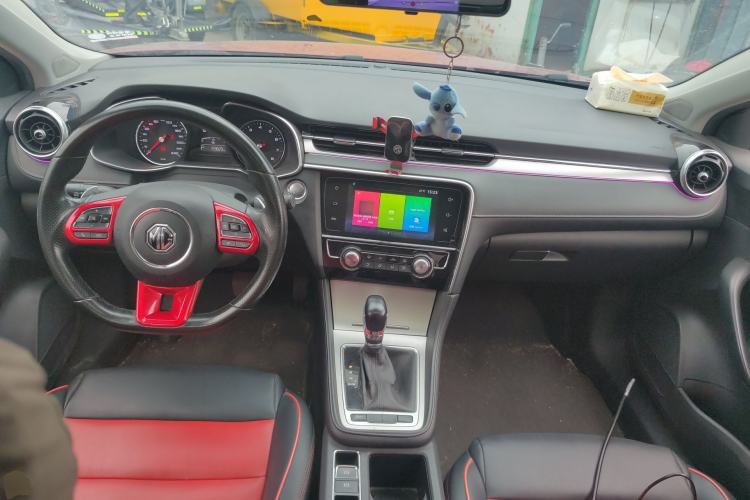 Used MG 6 2019 20T Automatic Starlight Edition Center Console