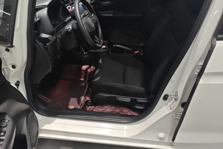 Used Honda Fit 2016 1.5L LX CVT Comfort Model Left Front Seat