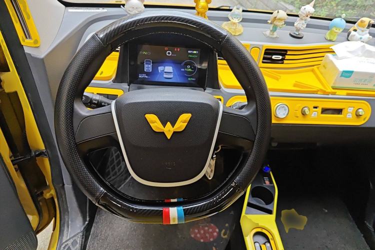 Used Wuling Hongguang MINIEV 2021 Macaron Premium Model – Lithium Iron Phosphate