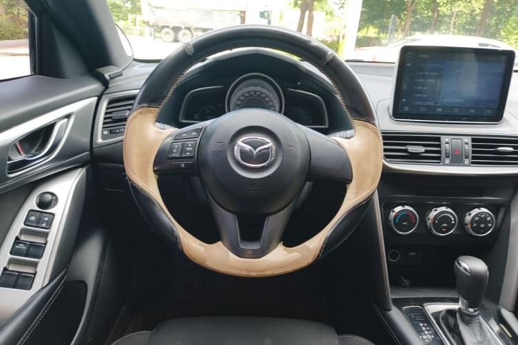 Used Mazda CX-4 2016 2.0L Automatic 2WD Blue Sky Dynamic Edition
