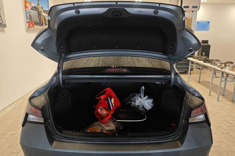 Used Hyundai Elantra 2022 1.5L CVT 20th Anniversary Edition Trunk