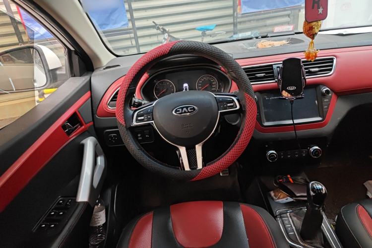 Used JAC Group Refine S2 2018 Smart Drive Edition 1.5L Manual Luxury Smart Model Steering Wheel