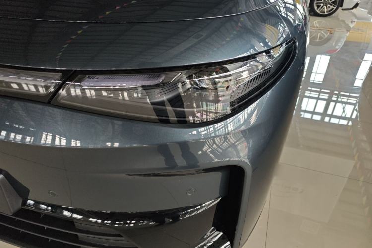 Used Leapmotor C16 2026 All-Electric 630 LiDAR Zhizun Edition 6 Seats
