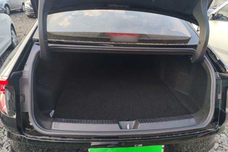 Used Wuling Xingguang 2023 70 Standard Edition Trunk