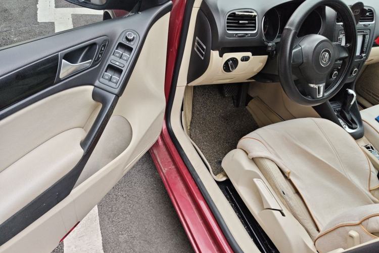 Used Volkswagen Golf 2012 1.6L Automatic Comfort Model Driver Seat