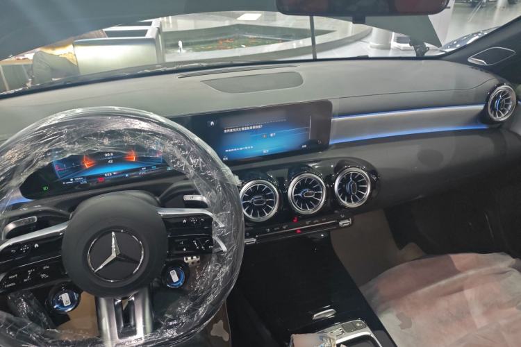 Used Mercedes-Benz A-AMG 2025-Year Restyled AMG A 35 L 4MATIC