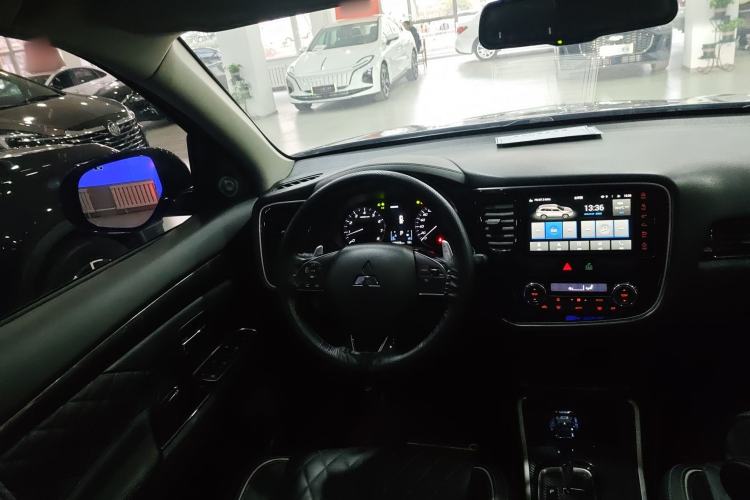 Used Mitsubishi Outlander 2020 2.4L 4x4 Zhi Xiang Edition 5 Seats
