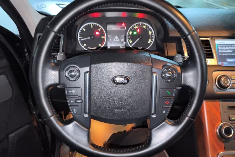 Used Land Rover Range Sport 2011 3.0 TDV6 Diesel Version Steering Wheel