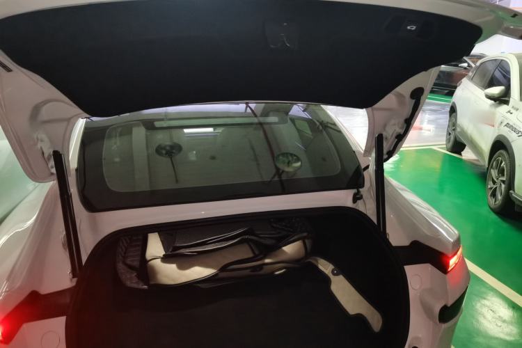 Used XPeng P7 2020 586N Trunk