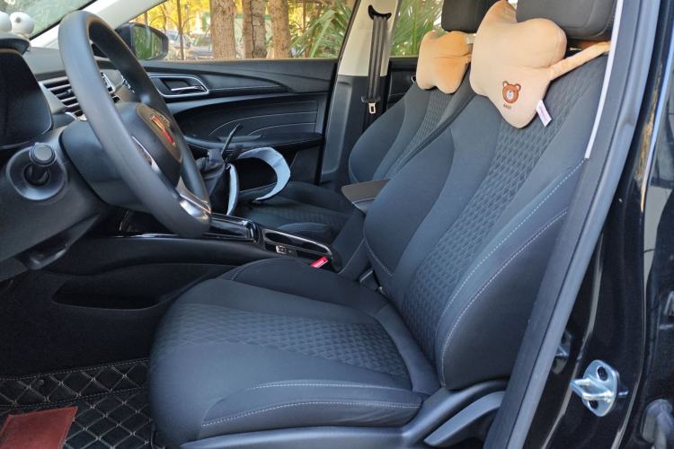 Used Roewe i5 2019 1.5L Automatic 4G Connected Langyue Edition
