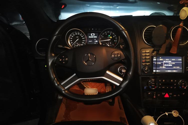 Used Mercedes-Benz M-Class 2010 ML 350 4MATIC Luxury Model
