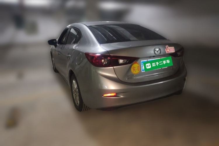 Used Mazda 3 Axela 2016 Sedan 1.5L Automatic Comfort Model
