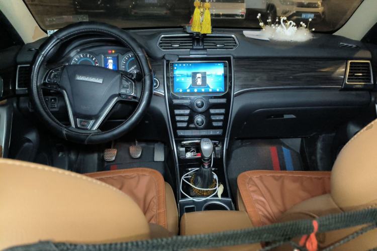 Used Haval H2 2016 Red-Label 1.5T Manual Two-Wheel Drive Luxury Model