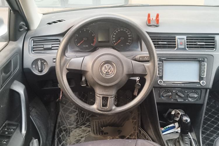 Used Volkswagen Santana 2013 1.6L Automatic Fashion Edition Steering Wheel