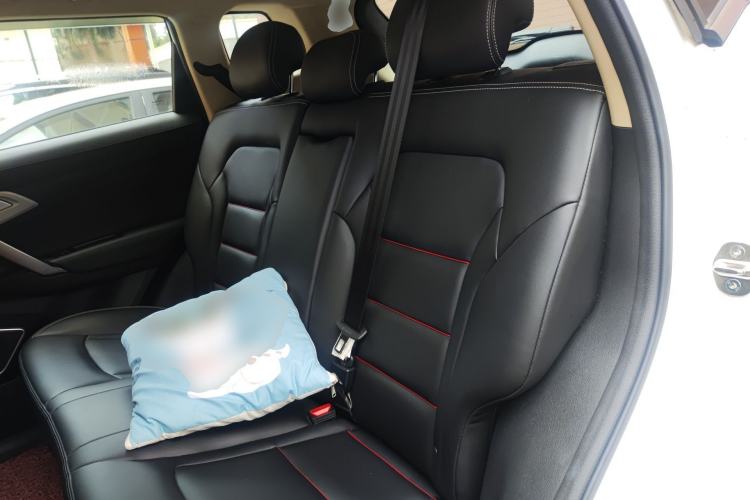 Used Geely Auto Emgrand X7 Sport 2020 1.8TD DCT Two-Wheel Drive Smart Connect 4G-Enabled Version Left Rear Seat