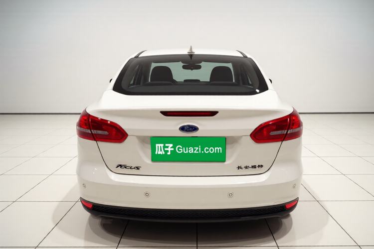 Used Ford Focus 2017 Sedan 1.6L Automatic Fashion Edition Smart Drive Version
