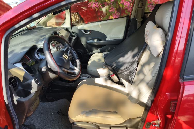 Used Honda Fit 2008 1.5L automatic luxury edition
