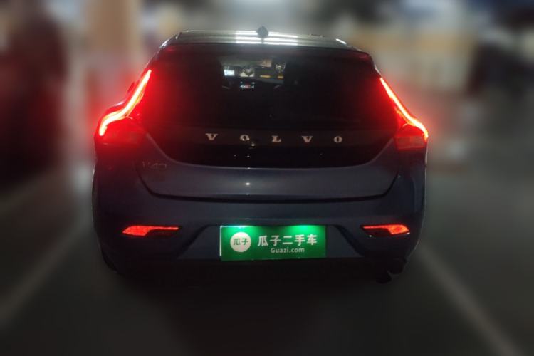 Used Volvo V40 2015 1.6T Zhiyi Edition