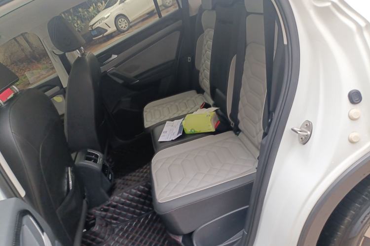 Used Volkswagen Tayron 2023 330TSI Two-Wheel-Drive Luxury Plus Advanced Version
