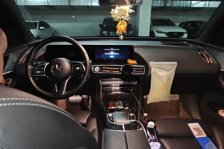 Used Mercedes-Benz EQC 2021 EQC 350 4MATIC Center Console