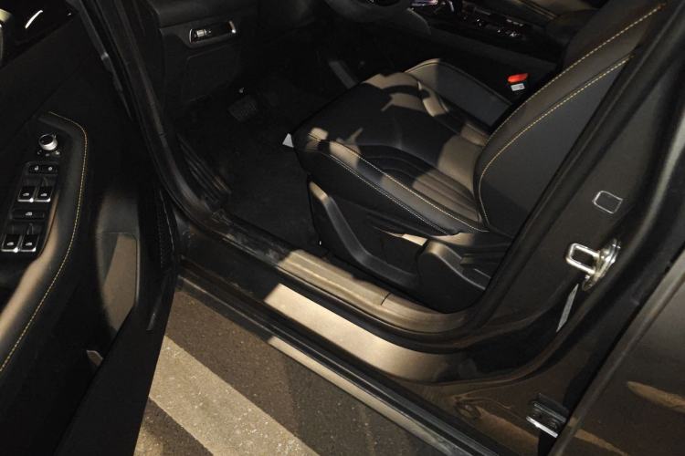 Used Geely Auto Coolray 2025 Bin Yue L 1.5T DCT Starlight Edition
