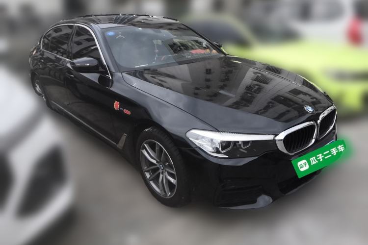 Used BMW 5 Series 2019 525Li M Sport Package Front Right 45 Deg