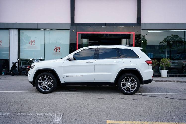 Used Jeep Grand Cherokee 2021 3.0L 80th Anniversary Edition