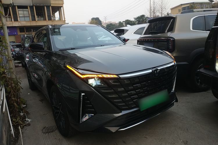 Used Changan UNI-Z New Energy 2025 Model, Smart New Blue Whale 125km Battleship+ Version
